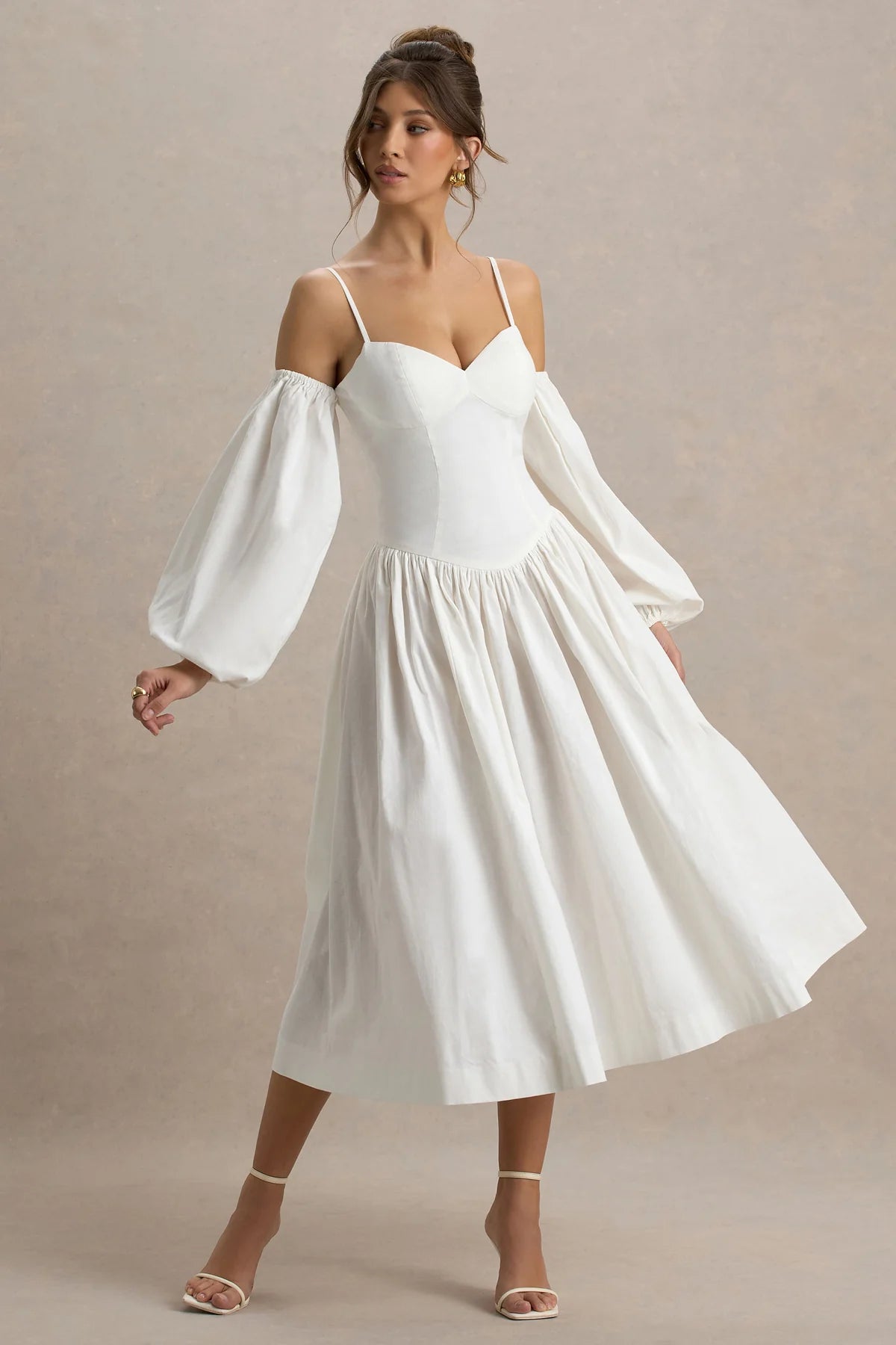 Alouro Cream Sweetheart – Balloon Sleeves Midi Dress